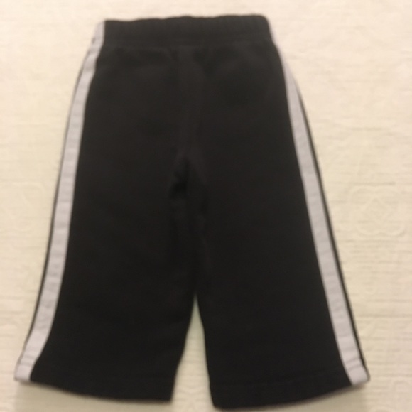 9m (4/$20) OshKosh Sweatpants - Picture 5 of 6